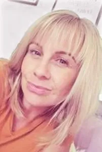 Cath Senior Stylist